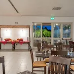 Club Esse Sunbeach 4* סקילצ'ה