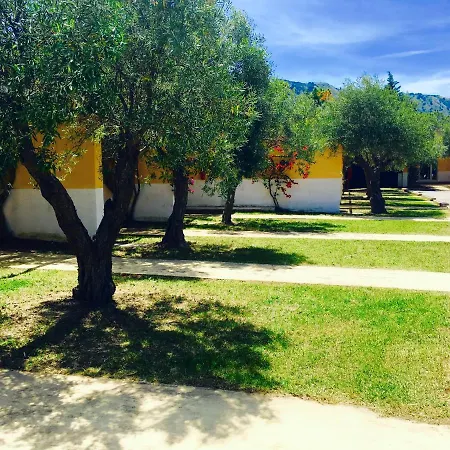 Club Esse Sunbeach فندق سكيلاتشي