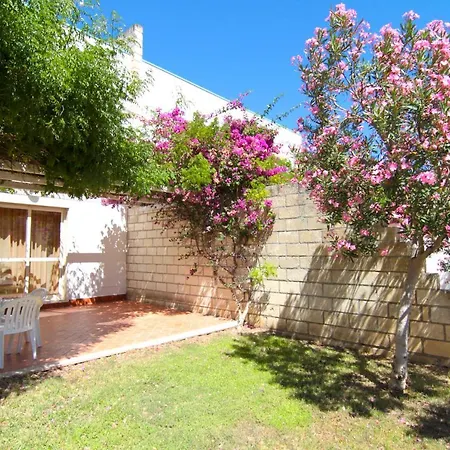 Club Esse Sunbeach فندق