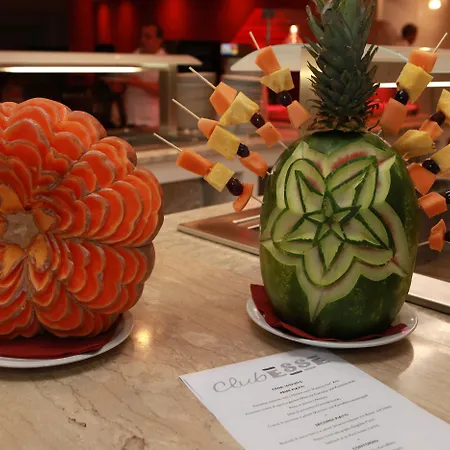 فندق Club Esse Sunbeach سكيلاتشي