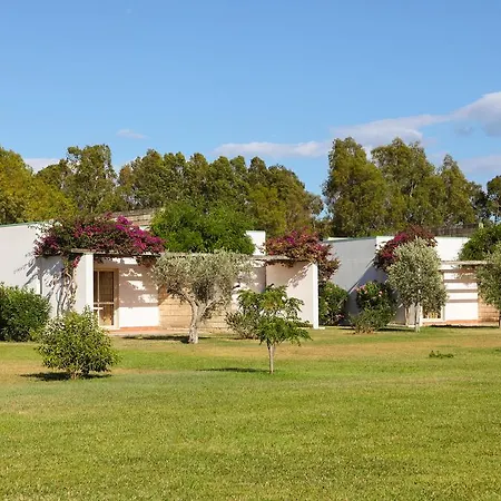 فندق Club Esse Sunbeach سكيلاتشي