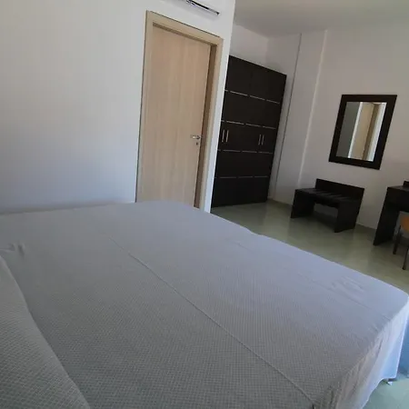 Club Esse Sunbeach فندق