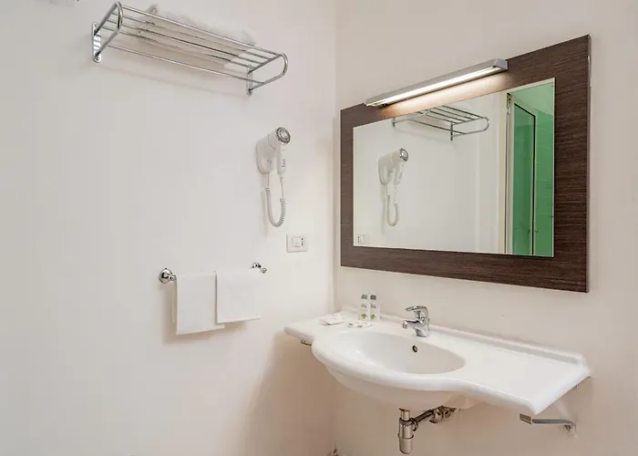 Hotel Club Esse Sunbeach 4*