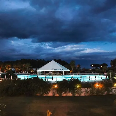 Hotel Club Esse Sunbeach 4*