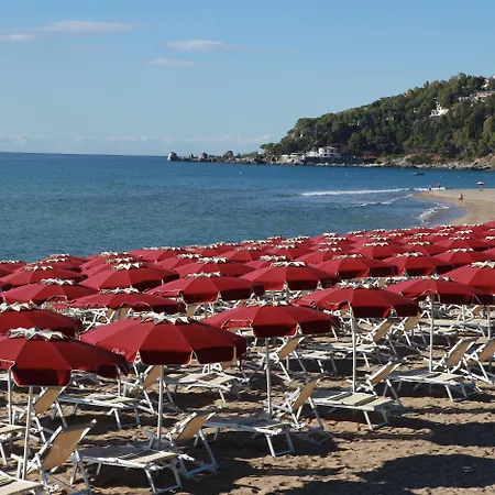 Club Esse Sunbeach Szálloda