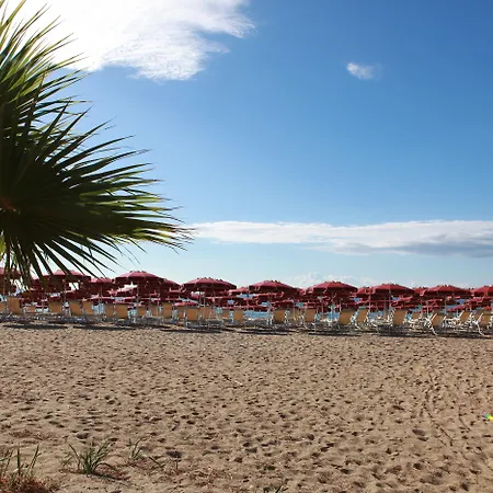 Club Esse Sunbeach Szálloda