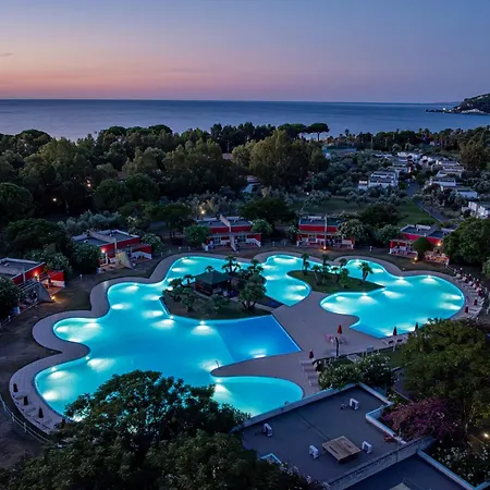 Club Esse Sunbeach 4*