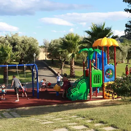 Hotel Club Esse Sunbeach 4*