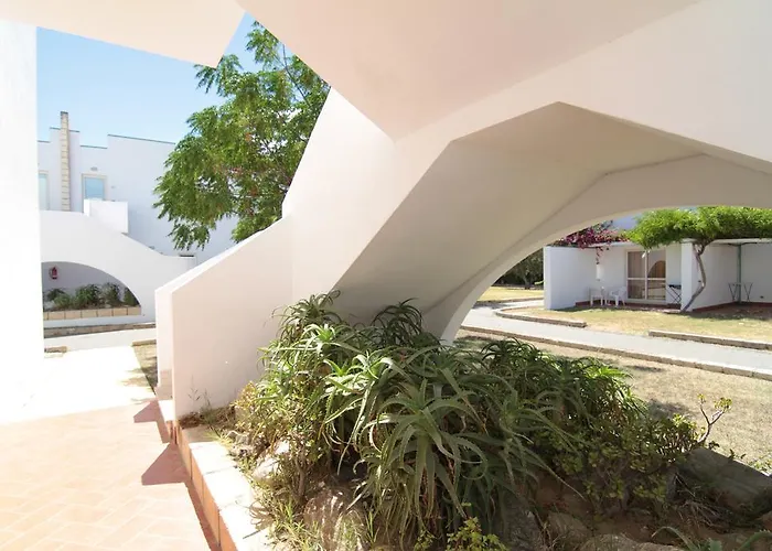 Hotel Club Esse Sunbeach 4*